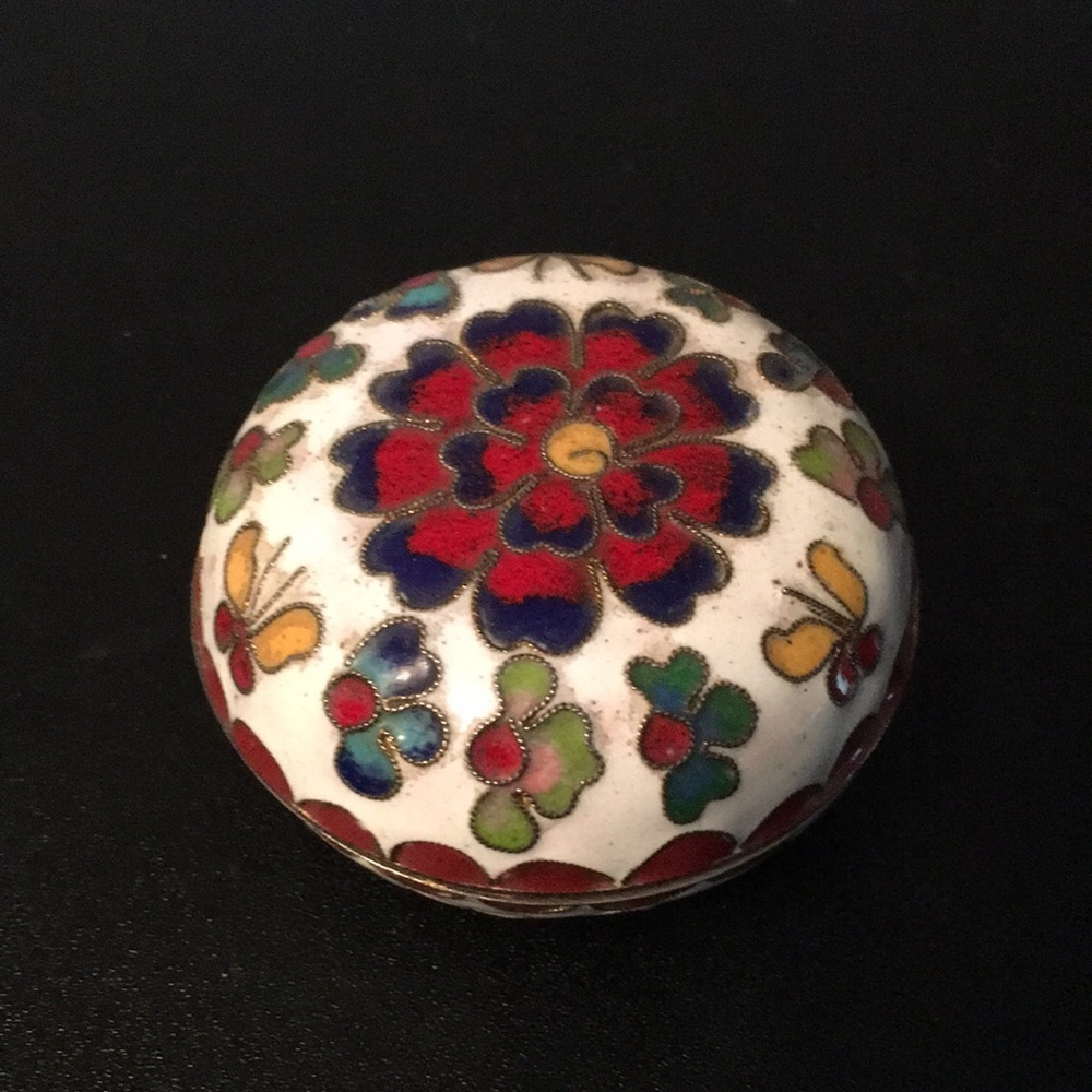 Vintage enamel and copper cloisonné trinket box​​